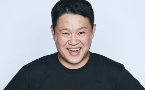 「毒舌icon」金九拉再婚娶小12歲妻子後再度當爸！韓網反應：和iKON Bobby的孩子一起玩吧