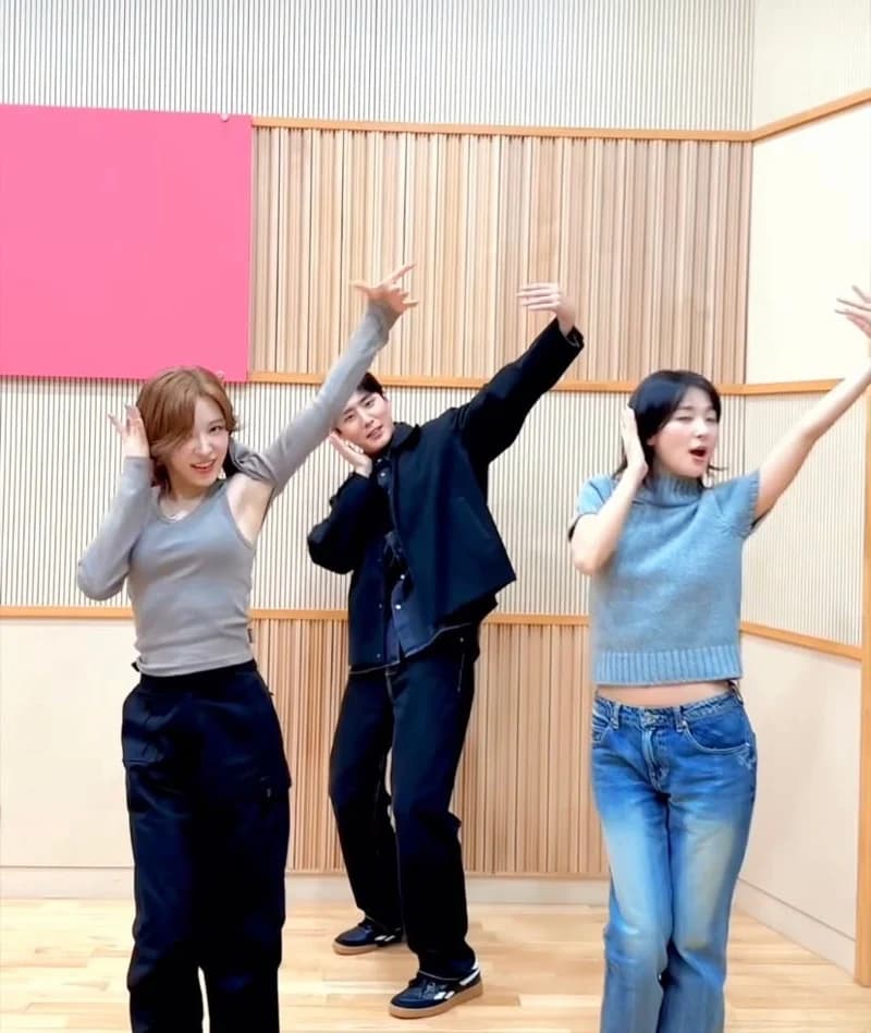 Image Source l redvelvet.smtown