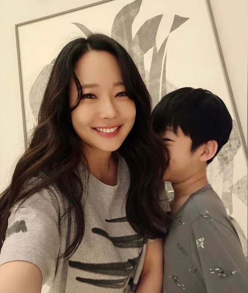 Image Source l yujin_so IG