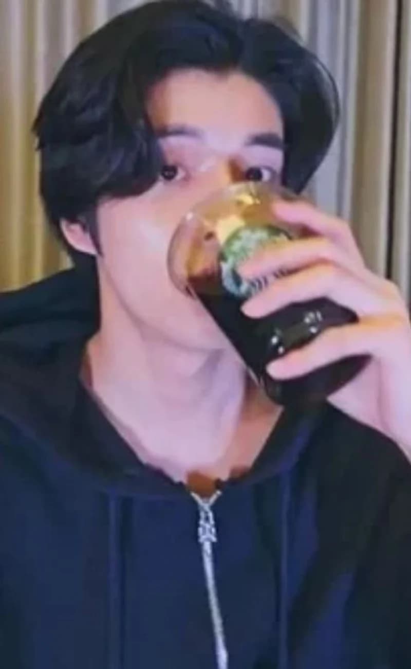Image Source l weverse