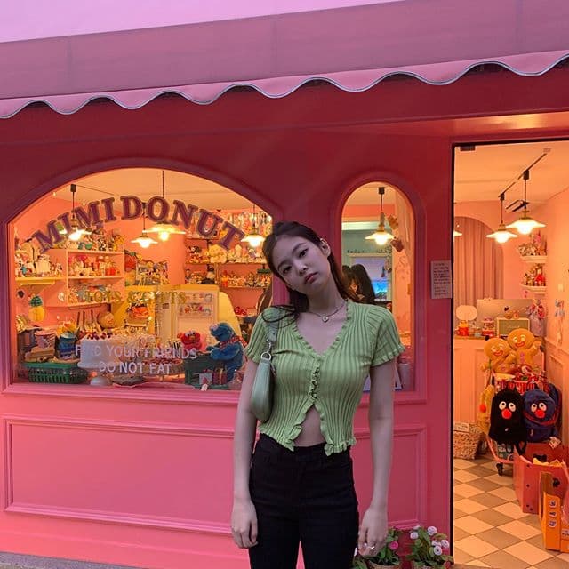 instagram | jennierubyjane