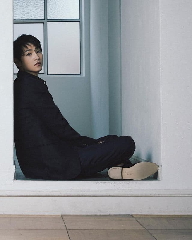 Image source_ Instagram | hi_songjoongki