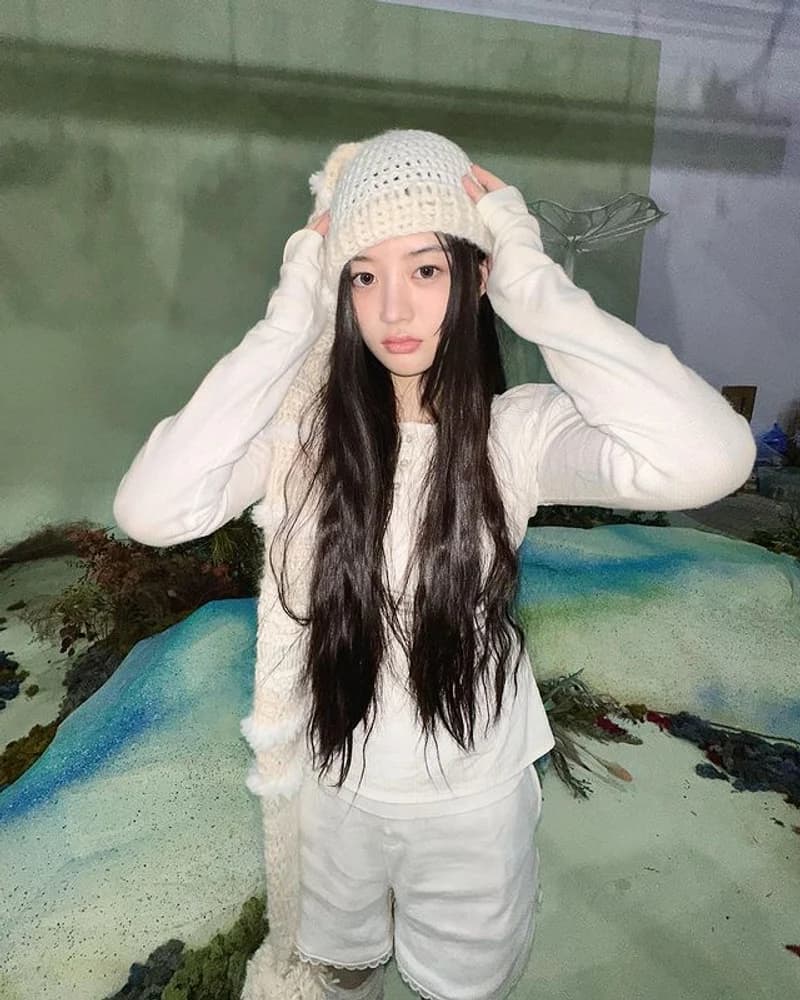 Image Source:instagram | illit_official 